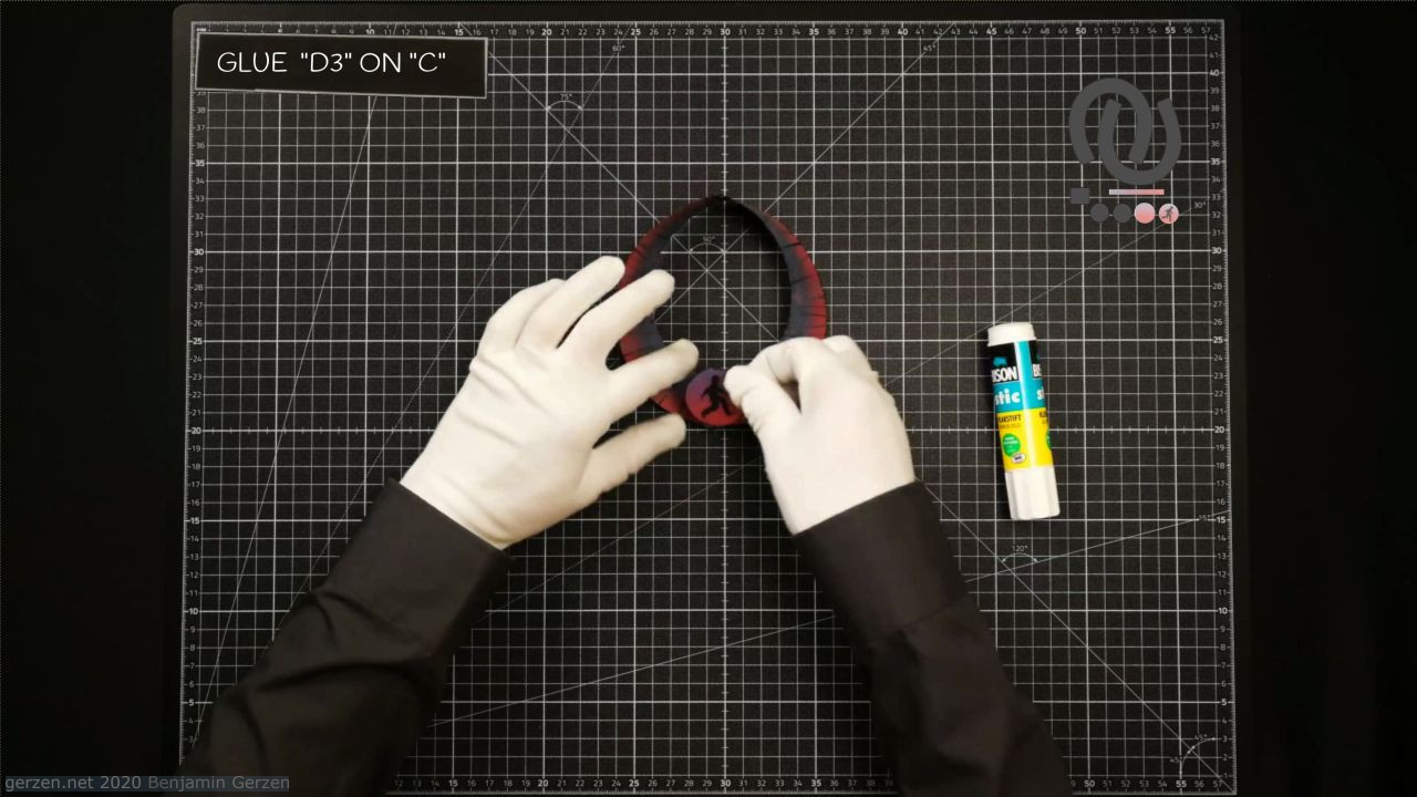 31: Glue "D3" to "C".