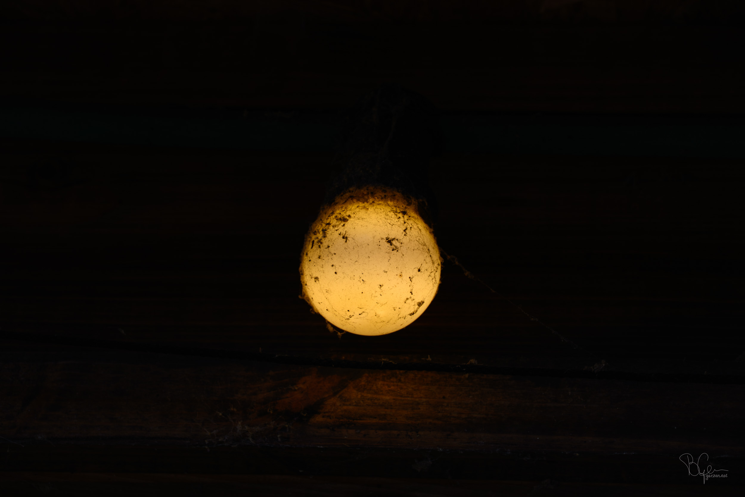 Cover Image for Eine alte Glühbirne